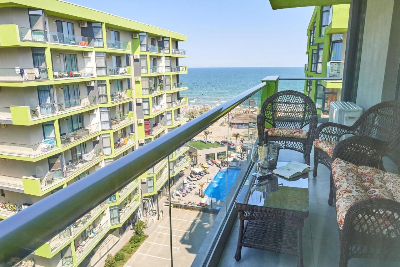 Berlin Luxury Apartment Spa N Pool Beach Resort Năvodari Exterior foto
